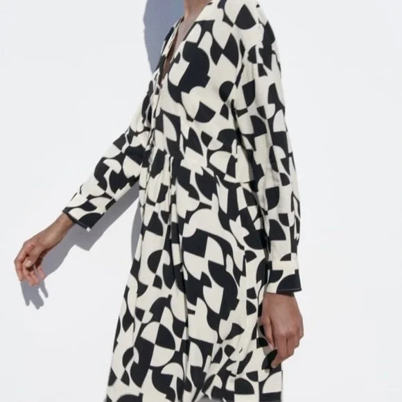 NWT Zara Abstract Women S Black White Long Sleeve Mini Dress-V-Neck Button Front - Picture 2 of 11